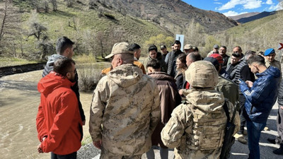 Munzur Çayı'nda kaybolan üç kişiyi arama çalışmaları sürüyor