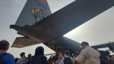 Sudan'da Türkiye'nin tahliye uçağı vuruldu, MSB 'yaralı yok' dedi