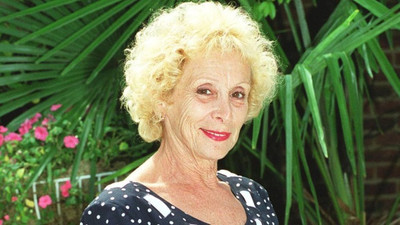 İngiliz oyuncu Maria Charles öldü