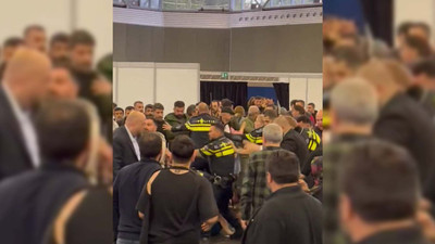 Amsterdam'da sandık başında kavga: Polis OHAL ilan etti