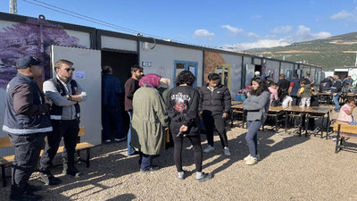 Deprem bölgesinde seçmenler sandık başına gitti