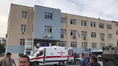 Mersin'de oy sayımı sırasında 4 kişi bıçaklandı