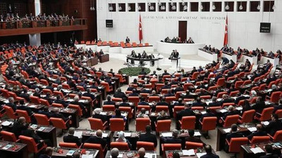 14 Mayıs seçimlerinde 121 kadın milletvekili seçildi. TBMM'de kadınların oranı yüzde 20 oldu