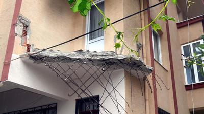 Avcılar'da balkonu çöken binaya tahliye kararı