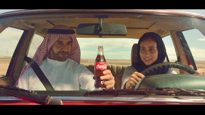 Coca-Cola’dan dikkat çekici reklam