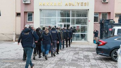 Hakkari’de seçim öncesi ev baskınları: En az 30 kişi gözaltında