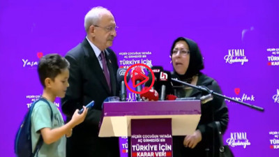 Kılıçdaroğlu kendisine seslenen kadını kürsüye çağırdı: 'O kadar zor bir hayat geçiriyoruz ki...'