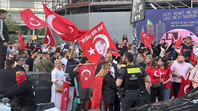 Almanya'da seçim gerilimi: Stuttgart'ta üç kişi ağır yaralandı