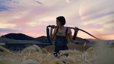Netflix yapımı Rebel Moon'dan ilk fotoğraflar yayınlandı