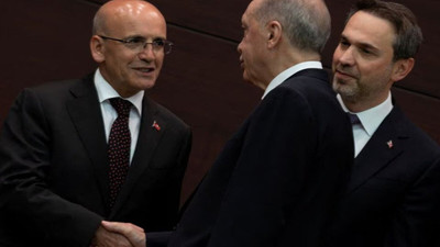 AKP'li yetkiliden ekonomi yorumu: Yatırımcıları rahatlatmak için yargıda yeni adımlar atılacak