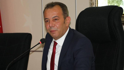 Geçici ihraç süresi dolan Tanju Özcan, yeniden CHP'de