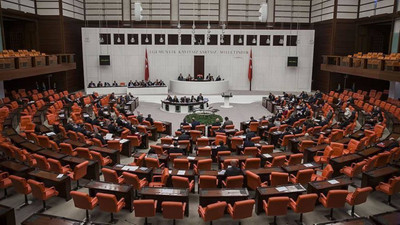 TBMM Genel Kurulu’nda, başkanlık divanı seçimi yapıldı: Gülizar Biçer Karaca, Celal Adan, Sırrı Süreyya Önder, Bekir Bozdağ…