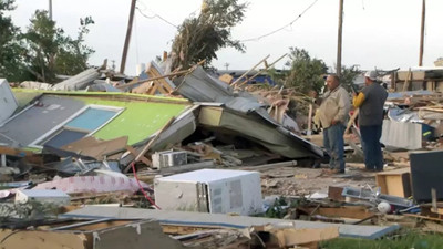 Teksas eyaletinde hortum faciası: Üç kişi öldü, onlarca kişi yaralı
