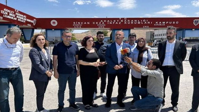 Yeşil Sol Parti Eş Sözcüsü Akın: Arkadaşlarımız yargılanmıyorlar, arkadaşlarımız saray rejimini yargılıyor