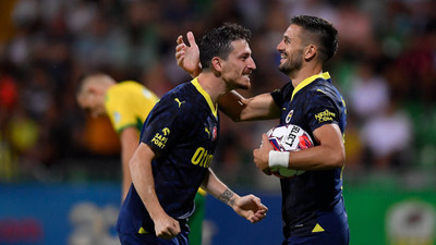 Fenerbahçe, Zimbru'yu 4-0 mağlup etti