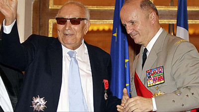 Fransa'nın eski Genelkurmay Başkanı dağ yürüyüşünde düşerek öldü: Yaşar Kemal'e Légion d'Honneur nişanı takdim etmişti