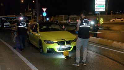 Sultanbeyli’de önü kesilen otomobile ateş açıldı