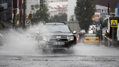 İstanbul yağmura kavuşuyor: Meteoroloji yarın için uyardı