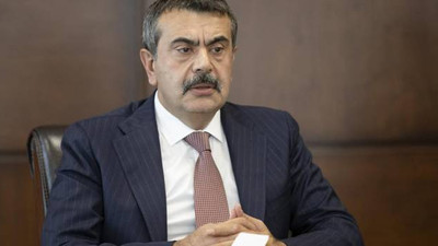 Bakan Tekin hem LGBTİ+'ları hedef aldı hem 'aile' vurgusu yaptı: 'Türk Toplumunda Aile' dersi müfredata eklendi