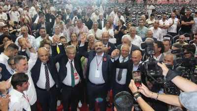 CHP İzmir İl Kongresi'nde başkanlığa Şenol Aslanoğlu seçildi