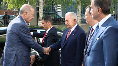 Sağlık sorunları nedeniyle programları iptal edilen Erdoğan, AKP Genel Merkezi'ne gitti