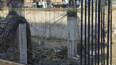 Mardin'de yapımı devam eden kütüphanenin tavanı çöktü: Dört yaralı