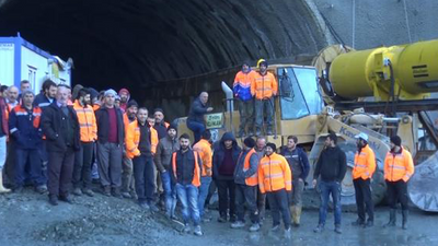 Rize'de Salarha Tüneli inşaatı işçileri iş bıraktı