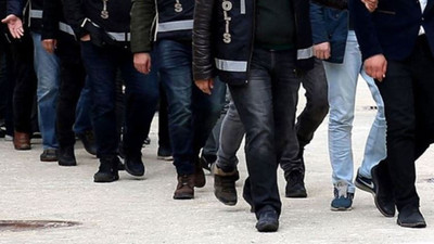İzmir’de ANYAKAYDER eşbaşkanları gözaltına alındı
