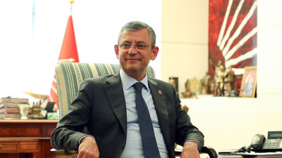 Özgür Özel, önceki CHP başkanları ve siyasi parti liderlerinin yeni yılını kutladı