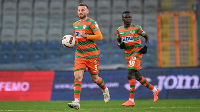 Yarı Otomatik Ofsayt Sistemi ilk kez Başakşehir-Alanyaspor maçında kullanıldı