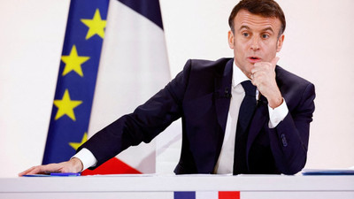 Macron'un aşırı sağcı Le Pen'le mücadele planı: Sağa kaymak