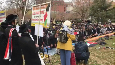 Beyaz Saray önünde namazlı protesto