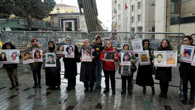 Cumartesi Anneleri gözaltında kaybedilen kadınların akıbetini sordu