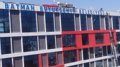 Kayyım tabela astı: Batman 'Büyükşehir' mi oldu?