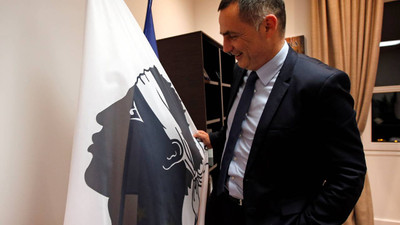 Fransa'da tarihi adım: Hükümet ile Korsika'nın seçilmiş temsilcileri, adaya özerklik tanıyan metin üzerinde anlaştı