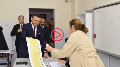 CHP İstanbul il Başkanı Özgür Çelik, Bahçelievler'de oy kullandı