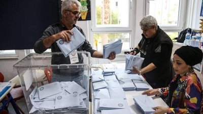 AKP ilk kez Adana ve Mersin'de hiç ilçe kazanamadı