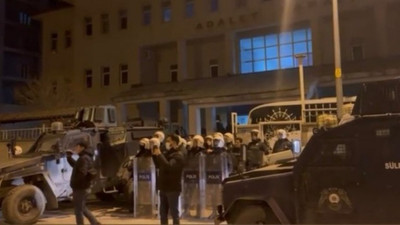 Hakkari'deki protestolarda gözaltına alınan 14 kişi tutuklandı