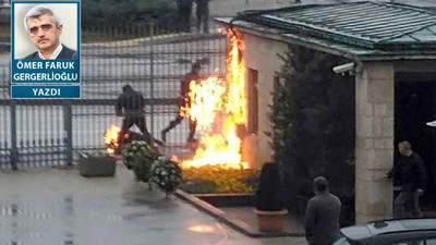 Kendini yakan işçi ve vicdansız komplo teorisyenleri