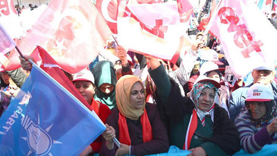 Dersim'de Başbakanı 'turistler' dinledi