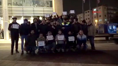 Eskişehir'de işitme engelli gençlerin sessiz protestosu