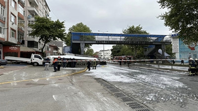 Benzin yüklü tanker kaza yaptı, patlama riskine karşı evler boşaltıldı