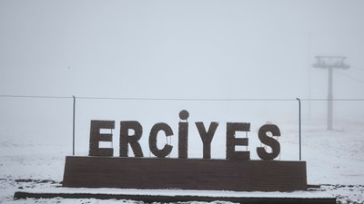 Erciyes'e mayısta kar yağdı