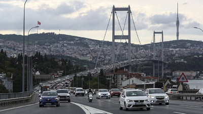 İstanbul'da köprü girişlerinde bayram yoğunluğu yaşanıyor