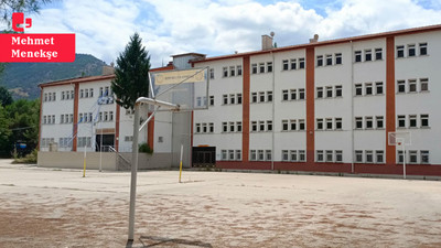 Deprem riski nedeniyle boşaltılan Amasya Anadolu Lisesi kaderine terk edildi