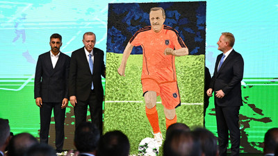 Erdoğan: Futbola ideolojinin girmesi sporun ruhuna zarar verir