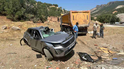 Dersim'de cip ile kamyon çarpıştı: İki ölü, dört yaralı