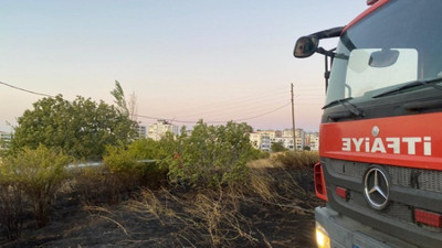 Diyarbakır'da elektrik telleri bir kez daha yangına neden oldu: 'Tamir edilmedi' iddiası