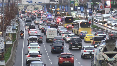 İstanbul'da son mesai gününde trafik yoğunluğu