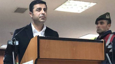 Demirtaş: Bakan eliyle İmralı'dan yazı getirdiler